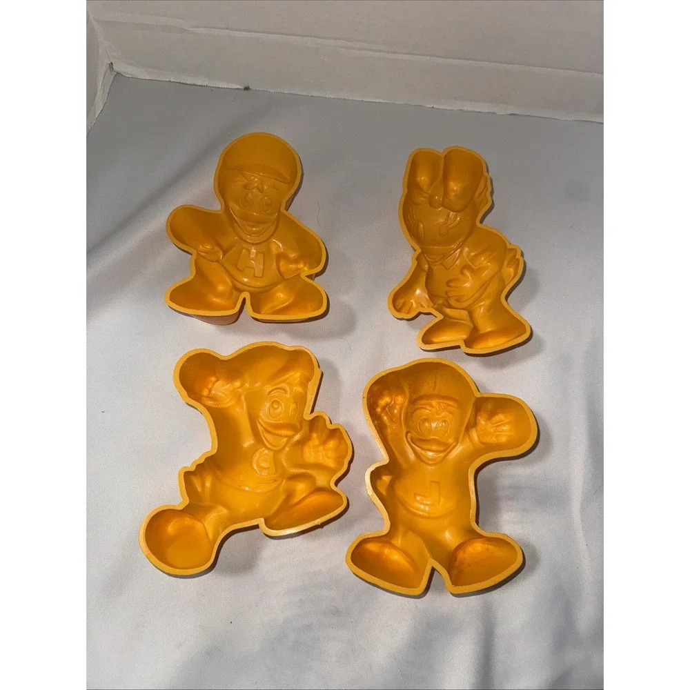 Disney Duck‎ Tales Jello Mold 1989 Yellow Set of 4 Promotional Gelatin vintage